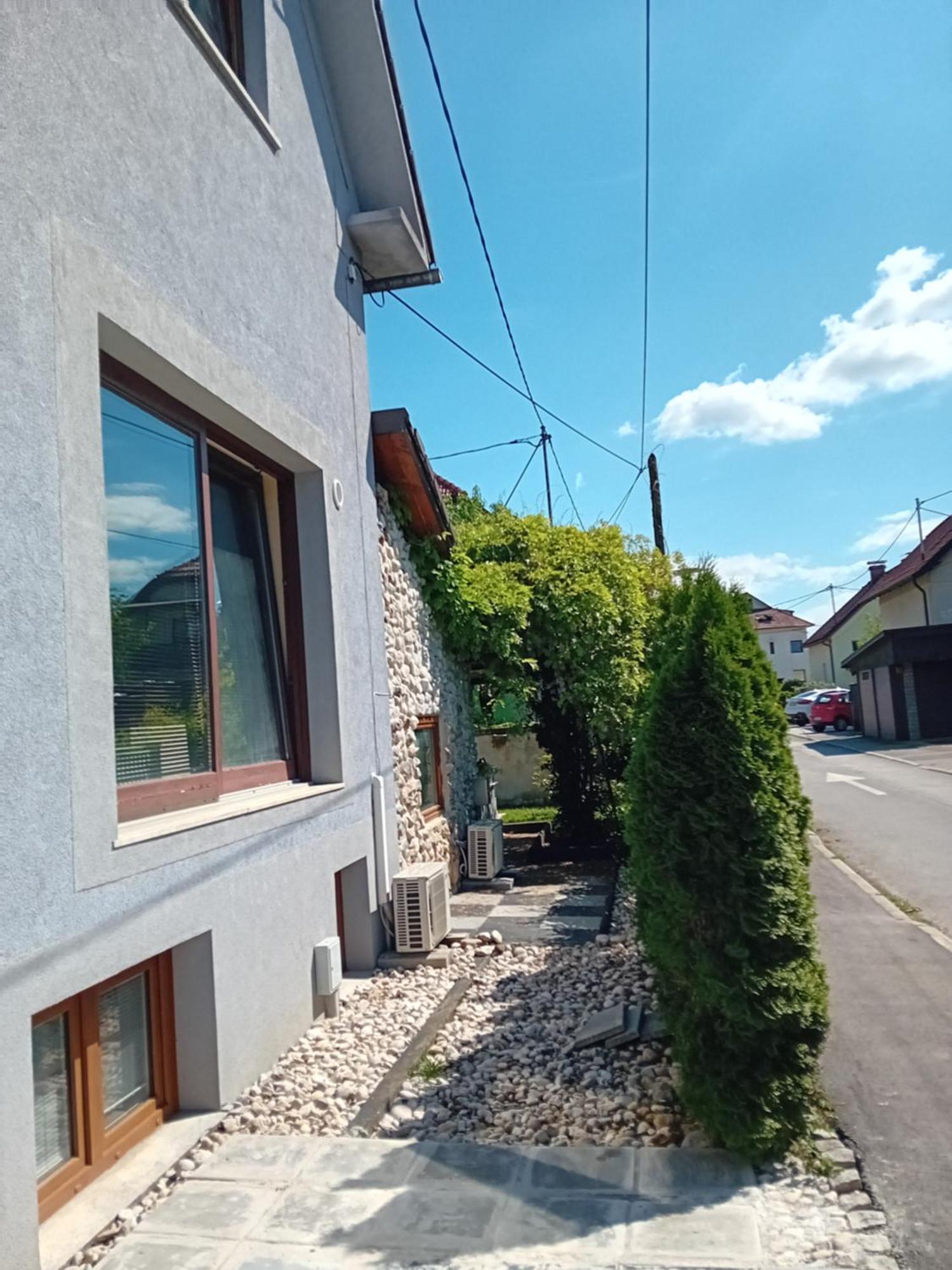 Apartment Baci For 4 Guests Liubliana Exterior foto